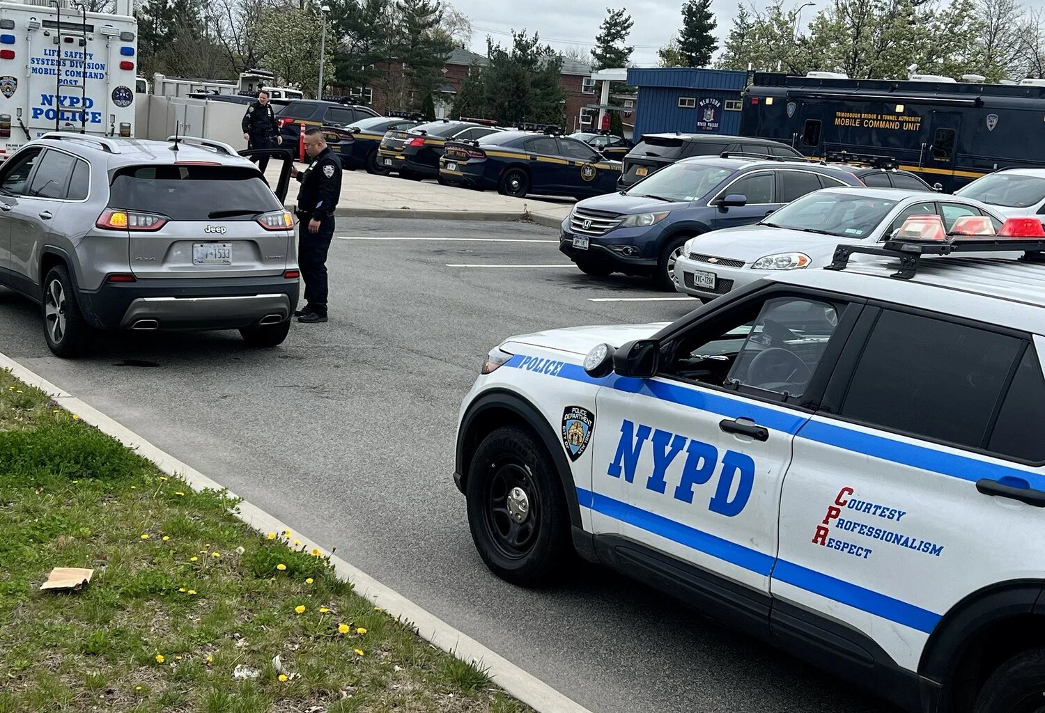 NYPD vehicle stops are ‘stop-and-frisk on wheels’ says new lawsuit — Queens Daily Eagle