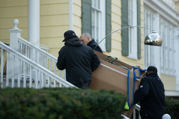 Movers carry boxes into Gracie Mansion on Monday, January 12, 2026. (Michael Appleton/Mayoral Photography Office)