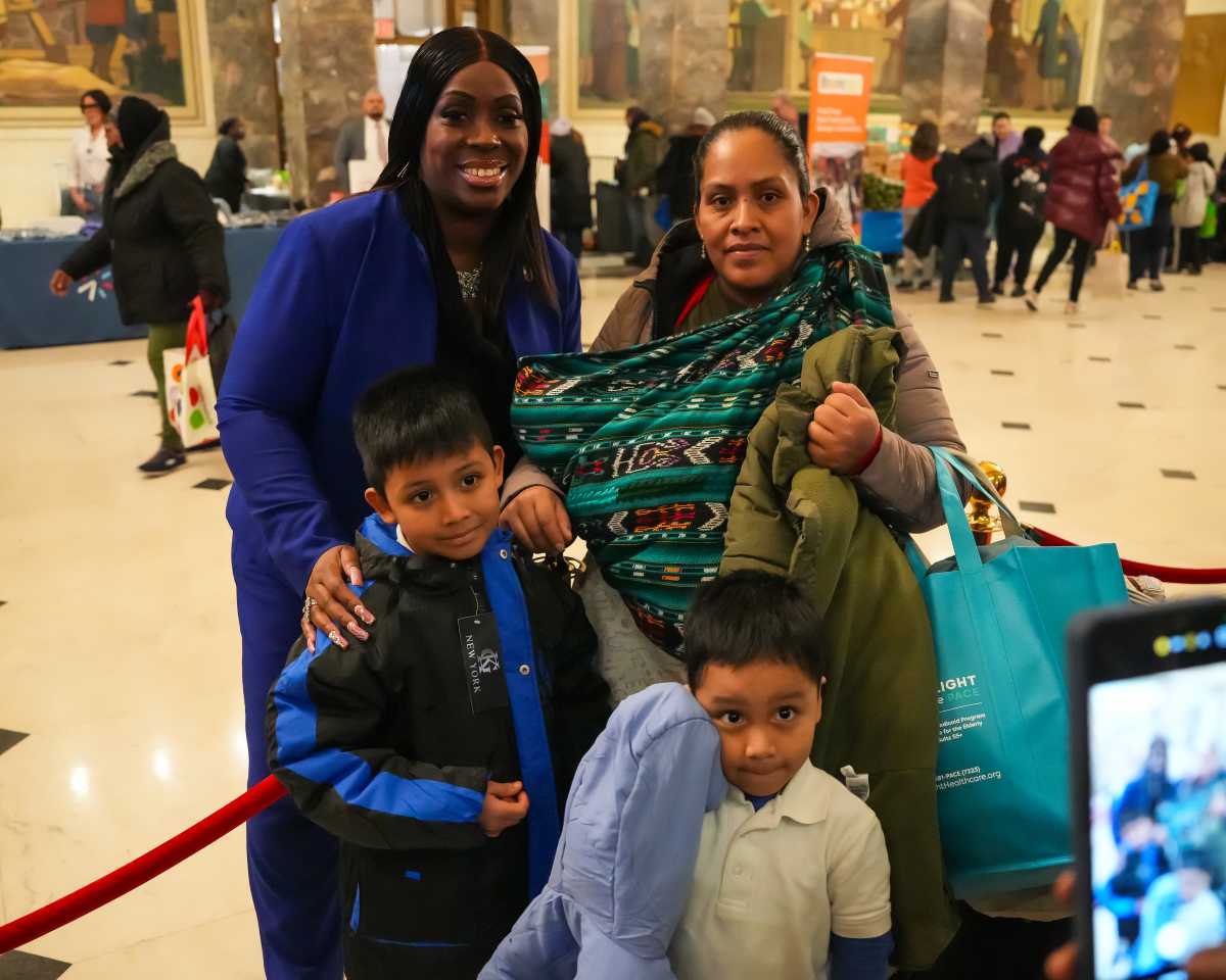 Bronx Borough President hosts annual winter coat giveaway – Bronx Times