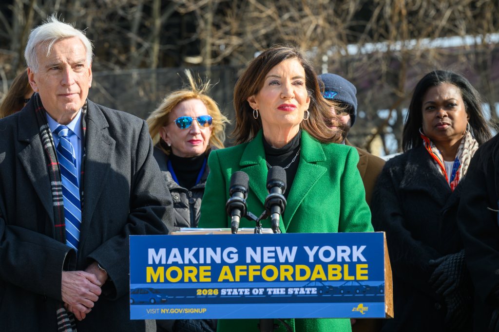 Gov. Hochul touts proposals to lower NY car insurance rates