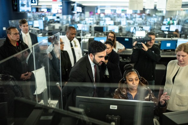 New York City Mayor Zohran Mamdani (center) and Police Commissioner Jessica Tisch (far right) visit the NYPD 911 call center in Brooklyn on Monday, Jan. 26, 2026. (Michael Appleton / Mayoral Photography Office)