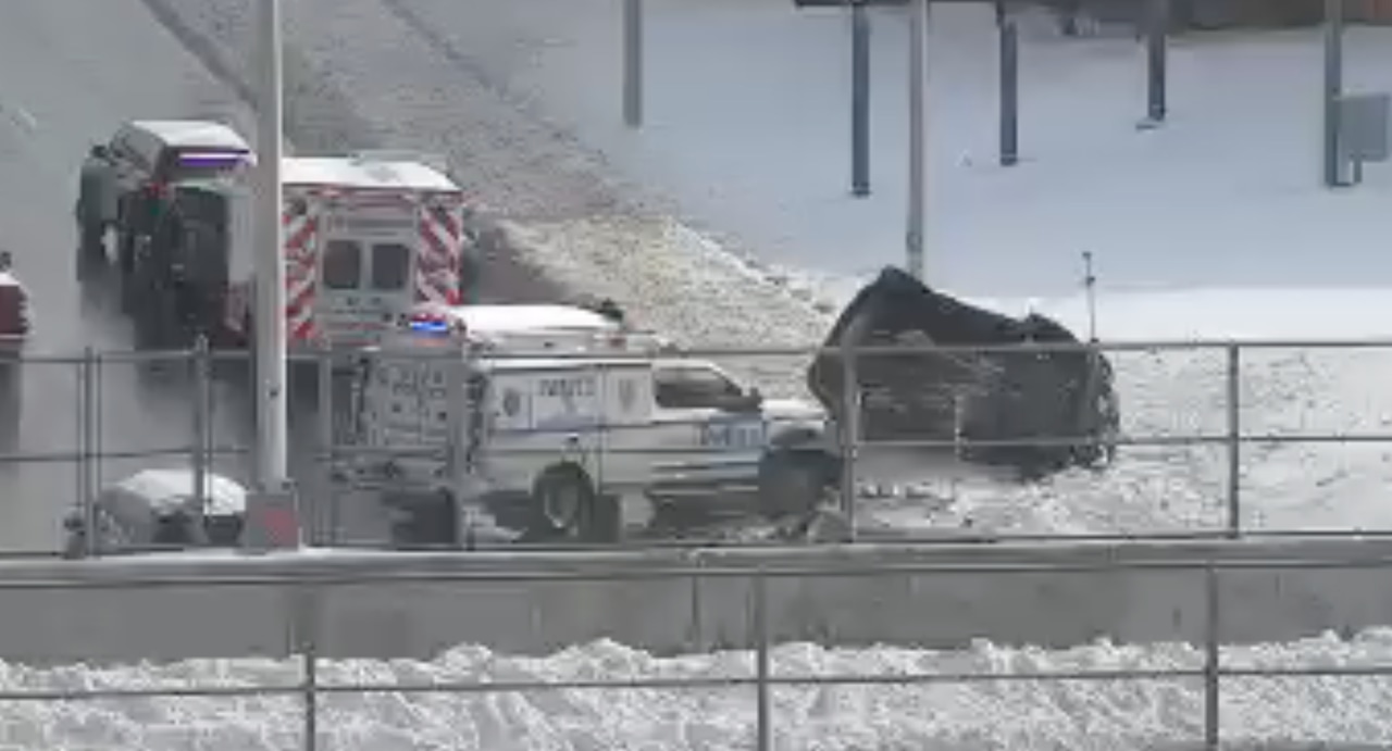 Crash on Staten Island Expressway