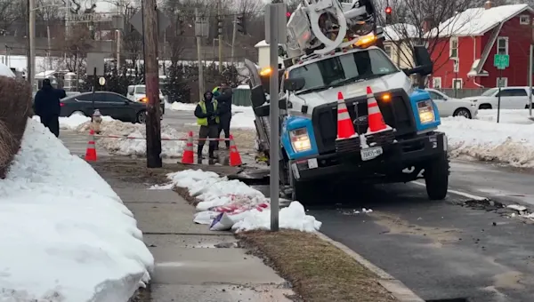 News 12 | Westchester | Water main break leaves residents without services, road closure in New Rochelle
