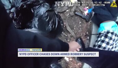 News 12 | Connecticut | Footage released of police chasing armed man accused of robbery in Queens