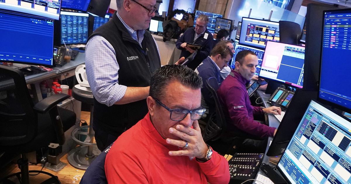 Wall Street edges back from its records as JPMorgan Chase and Delta kick off earnings season | National