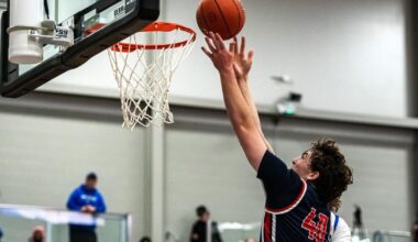 Manhattan boys basketball finally breaks through at The Nest | Sports