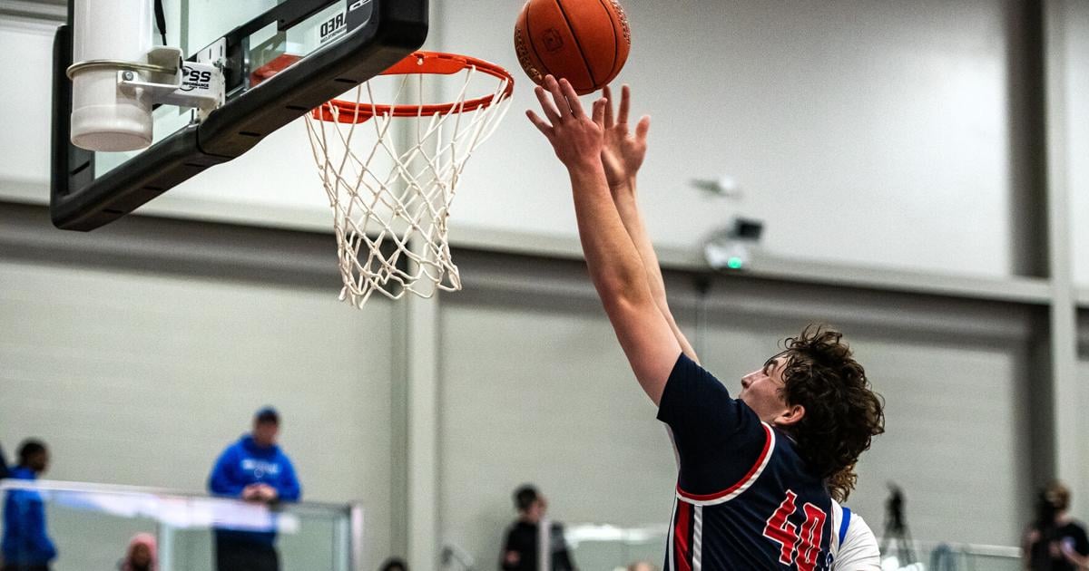 Manhattan boys basketball finally breaks through at The Nest | Sports