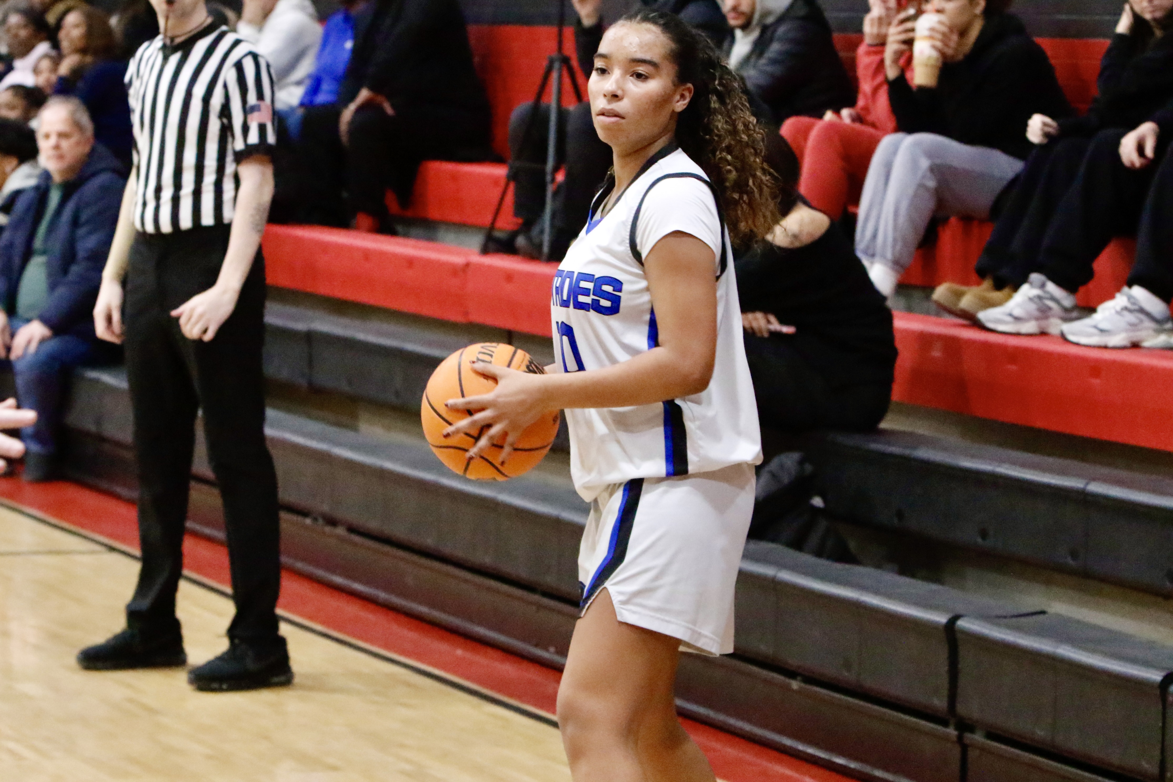 Petrides' Jade Perez looks to inbound the ball during a Borough President's Cup game against CSI/McCown on Jan. 23, 2025.