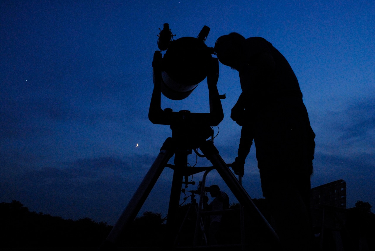 Staten Island weekend happenings: Stargazing, murder mysteries and more