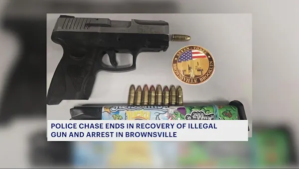 News 12 | Brooklyn | NYPD body cam video shows officers chasing, arresting 19-year-old man with loaded gun in Brownsville