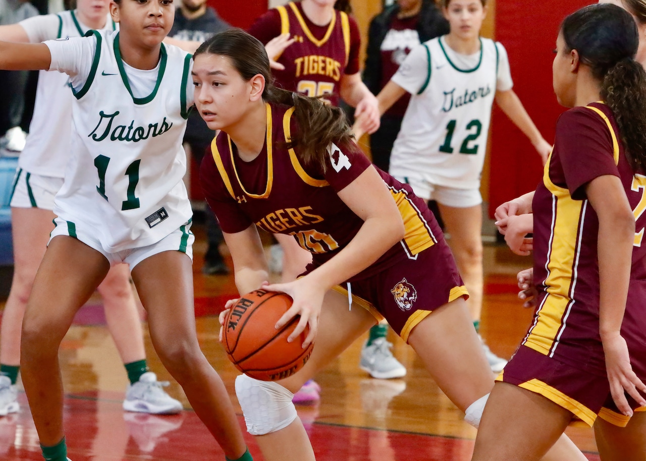 2026 Borough President’s Cup: Li, Moschella lead SIA past Notre Dame, Curtis routs MSIT, Sea breezes by Petrides in second round (photos)