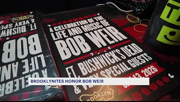 News 12 | Brooklyn | Tribute held for Bob Weir, of the Grateful Dead, at the Brooklyn Bowl