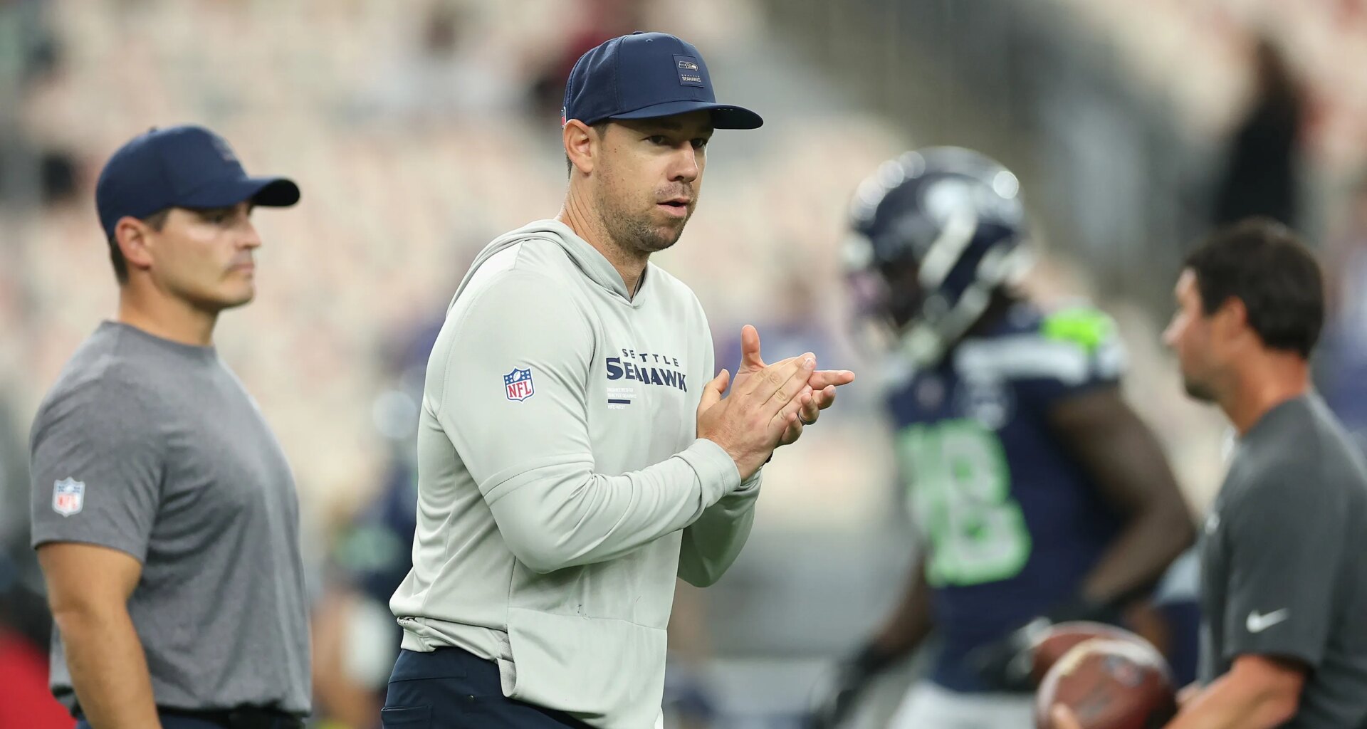 New York Giants complete head coaching interview with Klint Kubiak
