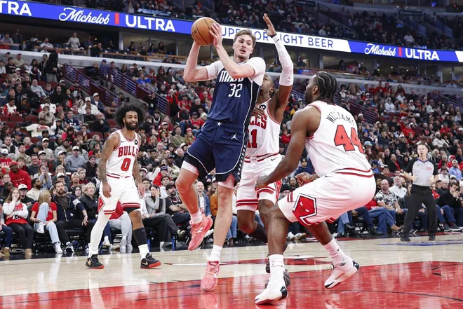 Jan 10, 2026; Chicago, Illinois, USA; Dallas Mavericks forward Cooper Flagg (32) drives to the basket against the Chicago Bulls during the second half at United Center.