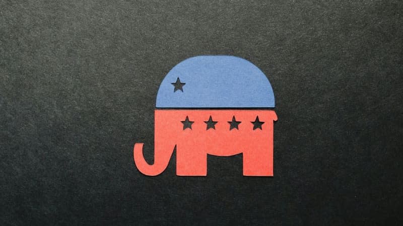 Symbol of the Republican party cut out of paper. Photo: Kelly Sikkema / Unsplash