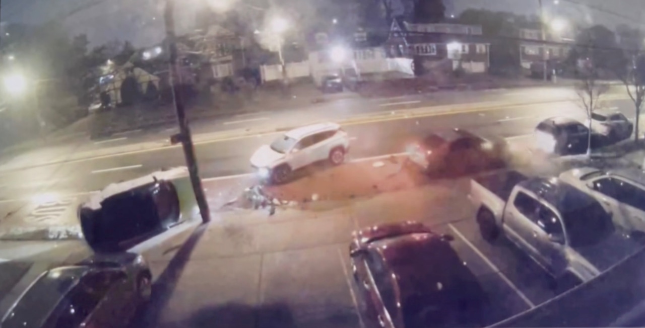 Doorbell camera captures Staten Island crash that flipped parked Jeep