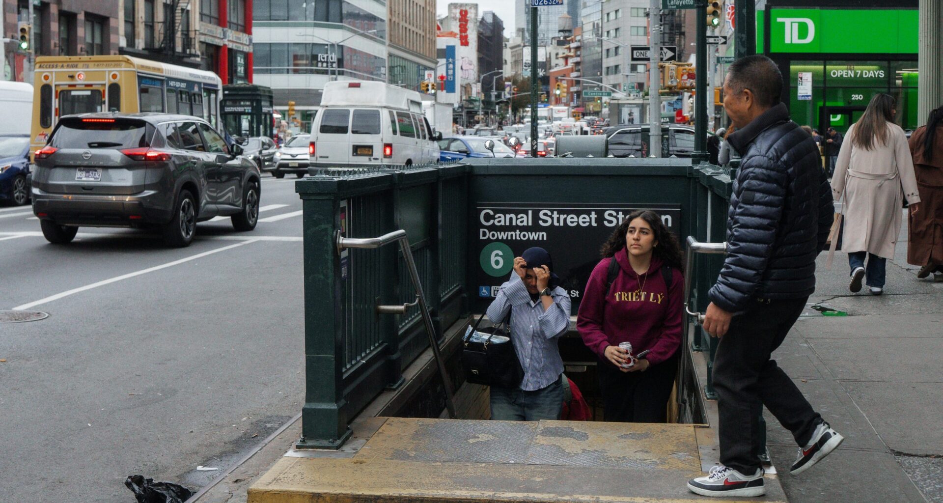 Free legal clinics for immigrants in New York City