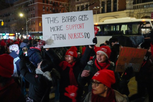 Nurses strike outside Mount Sinai West Hospital, Monday, Jan. 12, 2026, in New York. (AP Photo/Yuki Iwamura