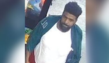 Bronx deli worker beaten with baseball bat for stopping shoplifter from stealing chips