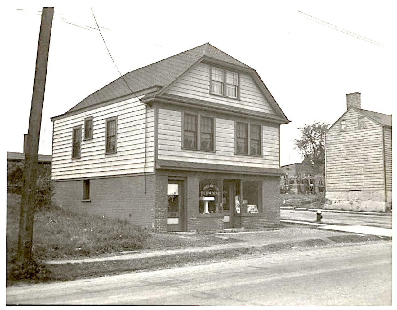 950 Richmond Ave. | Then and Now