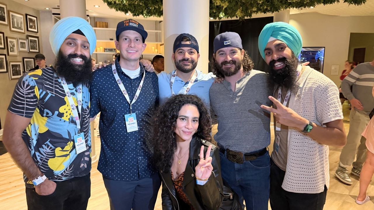 Why hundreds of celebrities are lining up to be interviewed by this Staten Island podcast host