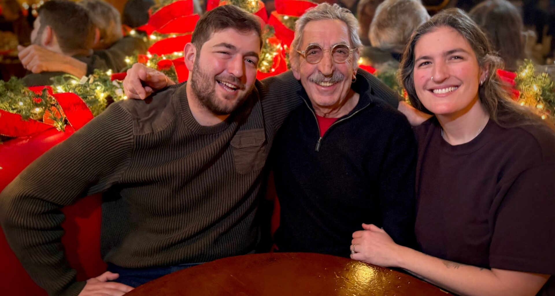 In a Corner Banquette, a Family Says Goodbye to Café Un Deux Trois in Times Square