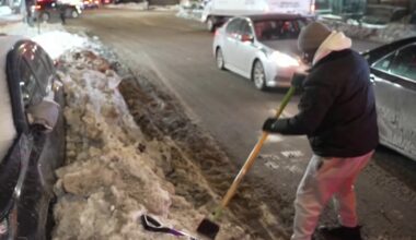 Demand for shovelers for hire spikes in NYC after winter storm – NBC New York