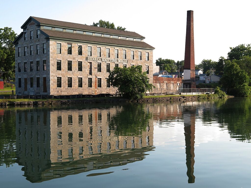 CycleErieCanal 20170711 1181e2 c Karen Rubin SenecaFalls