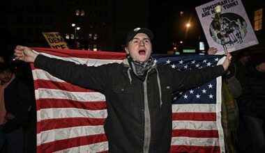New Yorkers rally in Foley Square after ICE agent shoots woman dead in Minneapolis – amNewYork