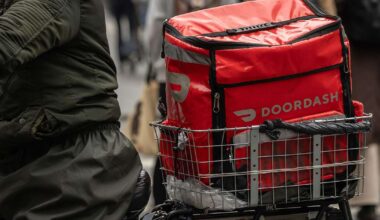 DoorDash, Uber Can't Stop NYC Law Requiring 10% Tip Prompt