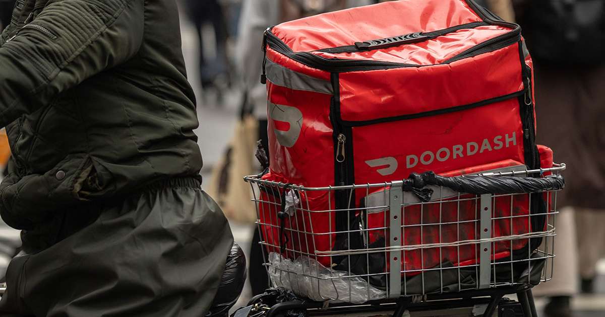 DoorDash, Uber Can't Stop NYC Law Requiring 10% Tip Prompt