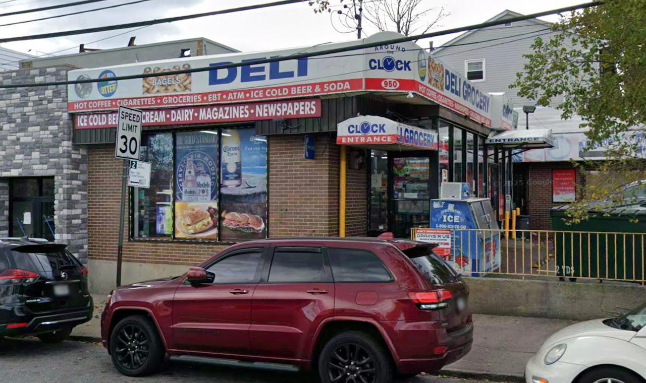 950 Richmond Ave. | Then and Now