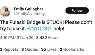 Pulaski Bridge stuck in upright position at least an hour before reopening