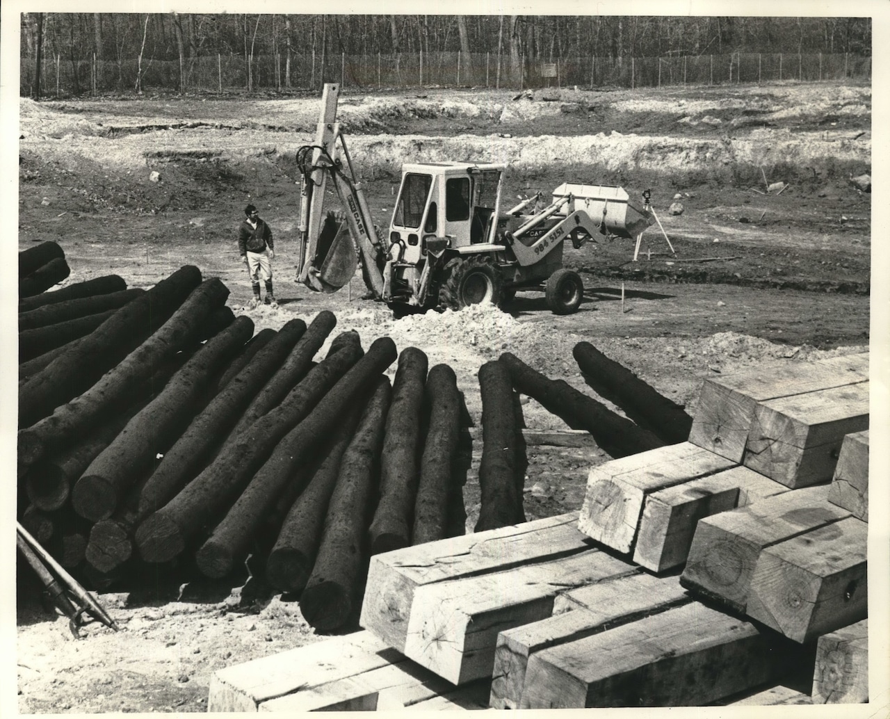 1968 Press Photo Ground Readied at War Memorial Skating Rink in Clove Lakes Park