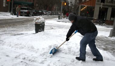 Can snow shoveling cause a heart attack? What to know – NBC New York