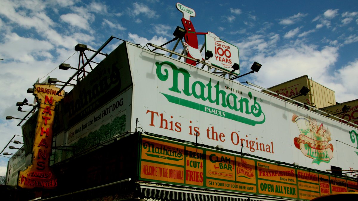 Coney Island hot dog hawker Nathan’s Famous sold for $450 million – NBC New York
