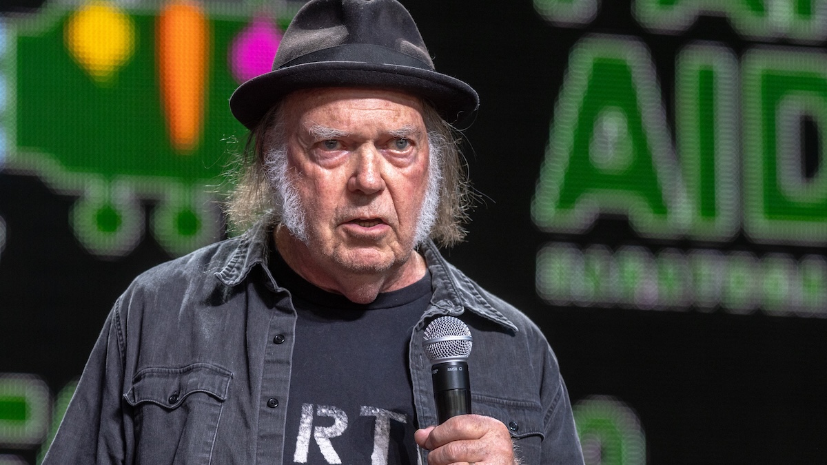 Neil Young offers Greenland free access to his music catalog – NBC New York