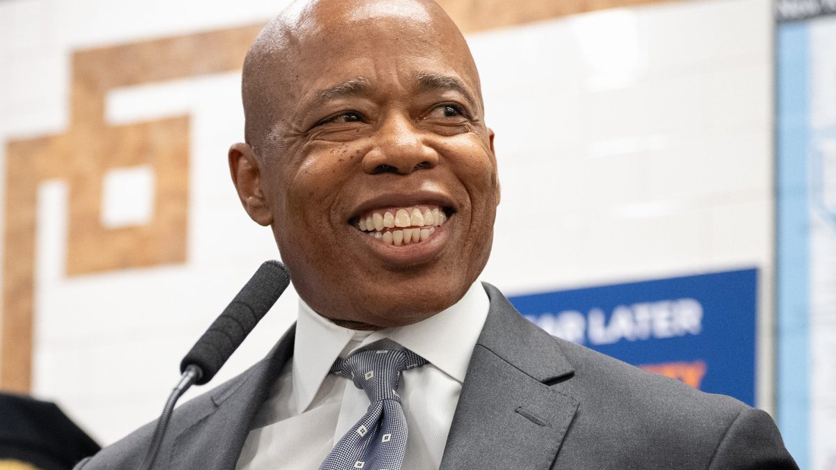 Eric Adams doesn’t want to hear snow removal complaints anymore – NBC New York