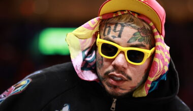 Tekashi 6ix9ine Surrenders To Brooklyn Jail To Serve 3 Months