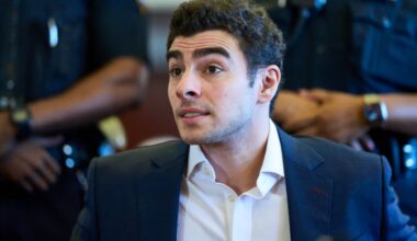 Manhattan DA wants to try alleged CEO killer Luigi Mangione in state court first, before feds