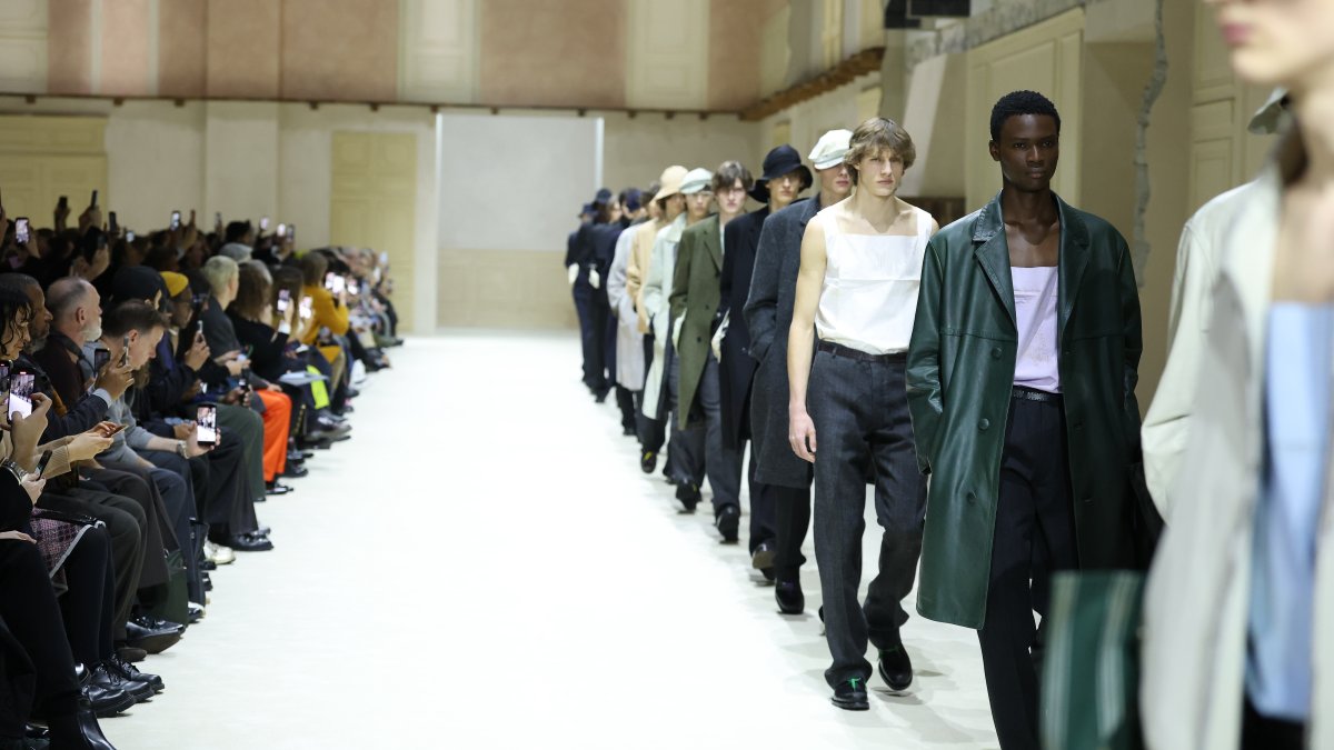Five trends from menswear previews – NBC New York