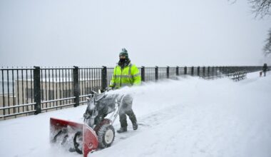 Snowfall begins as storm grips NYC, cold deaths climb to five