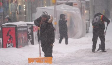 NYC sees biggest snow storm in years, NJ Transit service halted – NBC New York
