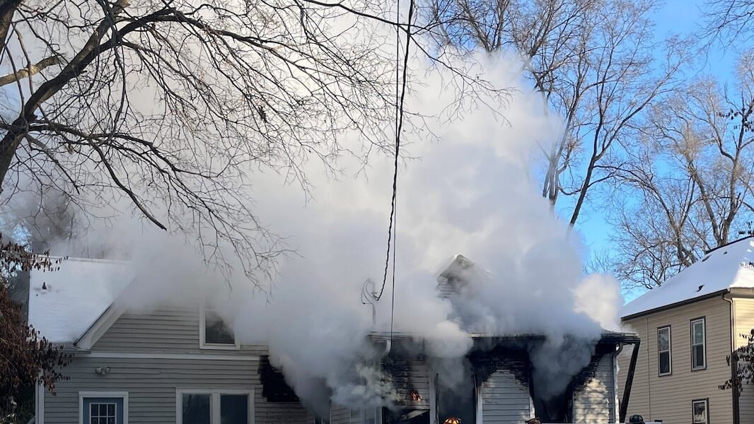 Crews respond to fire that damaged Big Brothers Big Sisters office in Manhattan