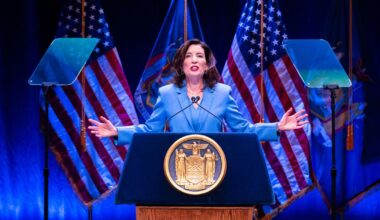 Hochul Pitches Crosstown Q Train Extension in Harlem in State of the State – Commercial Observer