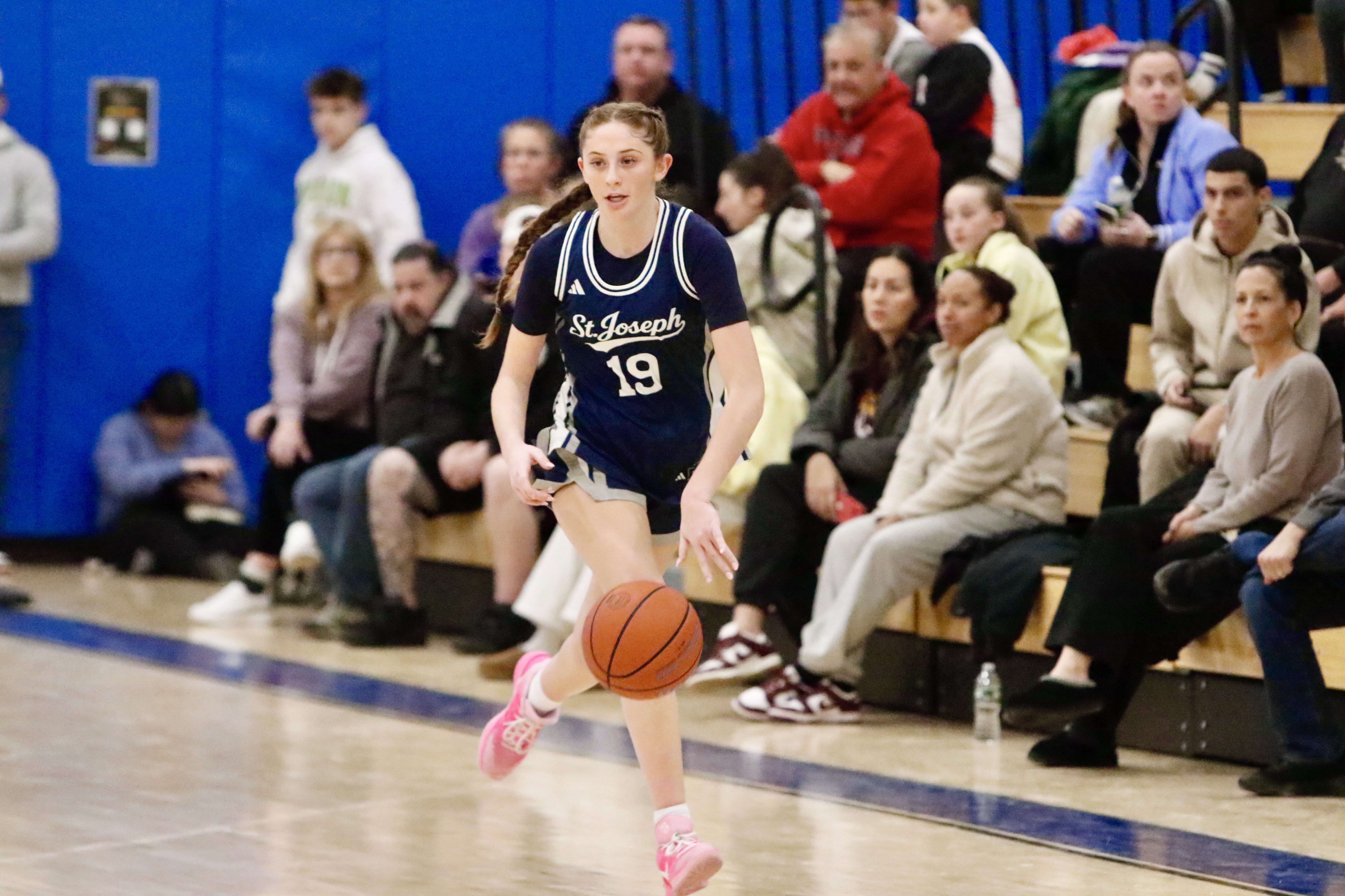 Sea's Isabella Castania gets the ball up the floor during a Borough President's Cup matchup against Tottenville on Jan. 29, 2026.