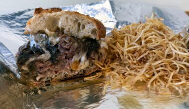 People Still Wait Hours for This $32 French Dip From an Influencer