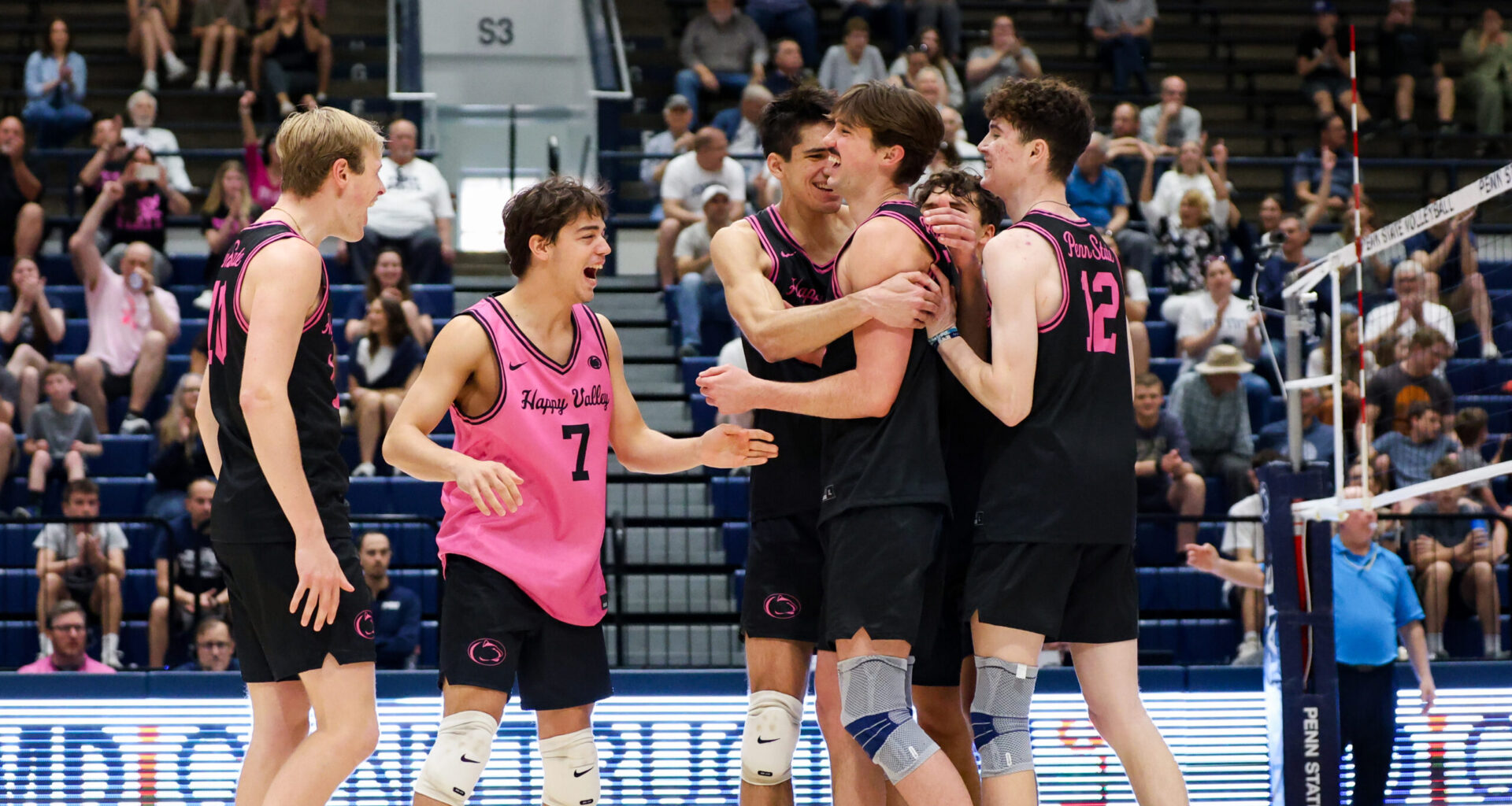 No. 13 Penn State Men's Volleyball Sweeps Manhattan 3-0