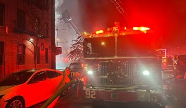 Massive fire rips through deli in Claremont; 2 injured