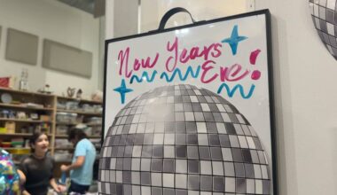 Parents say the warm and safe event at the Children's Museum of Manhattan allows kids to get in on the fun of New Year's Eve. (Spectrum News NY1)